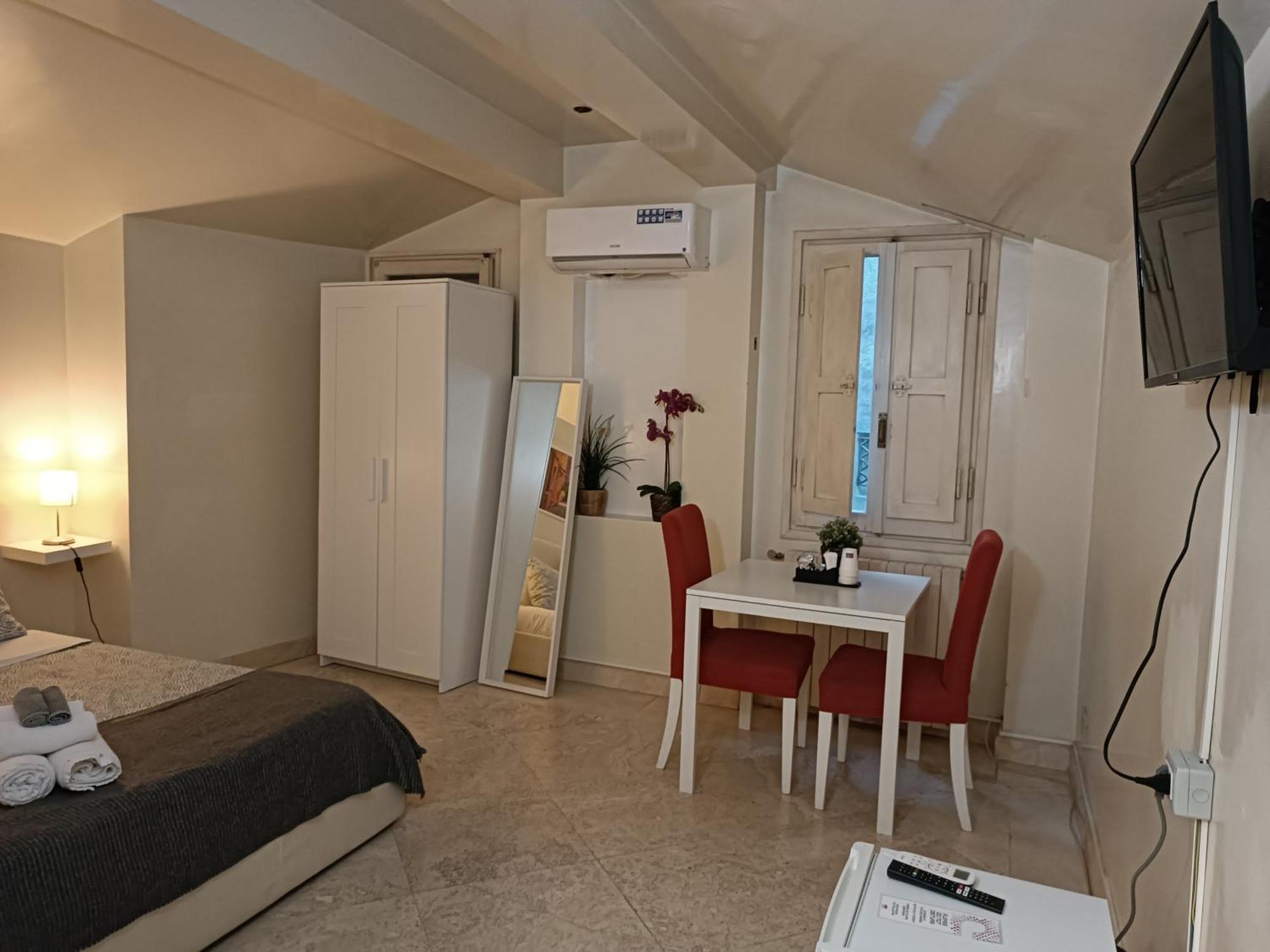 Navona Private Rooms Bnb Рим Екстер'єр фото